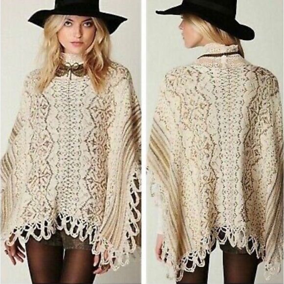 Free People Women’s Casablanca Cape Poncho Sweater Boho Crochet Trim Size  S/P - Picture 1 of 8